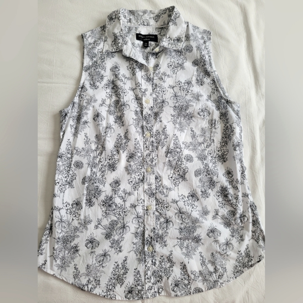 BANNANA REPUBLIC Ladies Cotton Sleevless Button Down Blouse